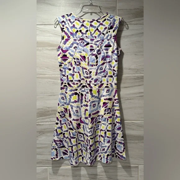 Title Nine Dream Athletic Dress White
Purple Watercolor Geometric Print Size S - Picture 4 of 9